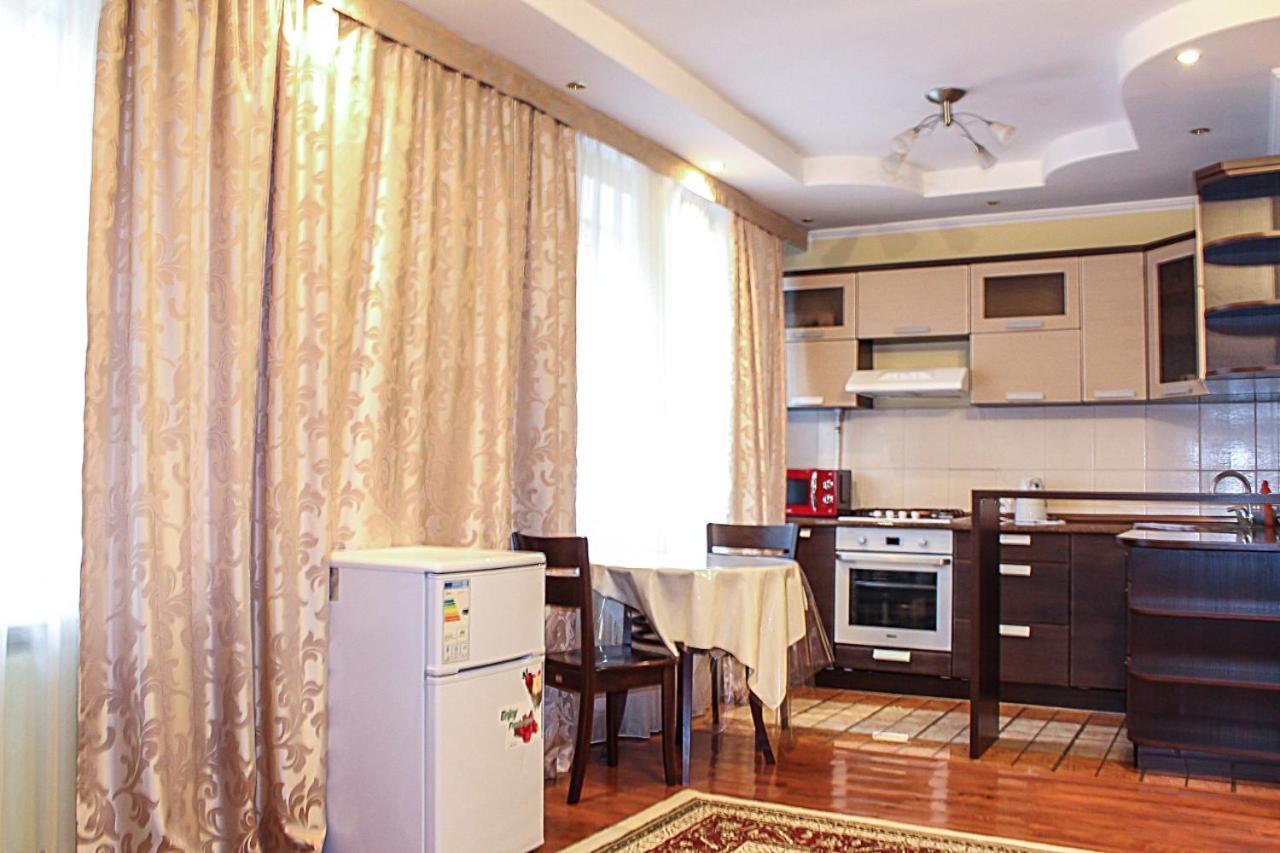 Tolebaeva 65 Almaty Exterior foto